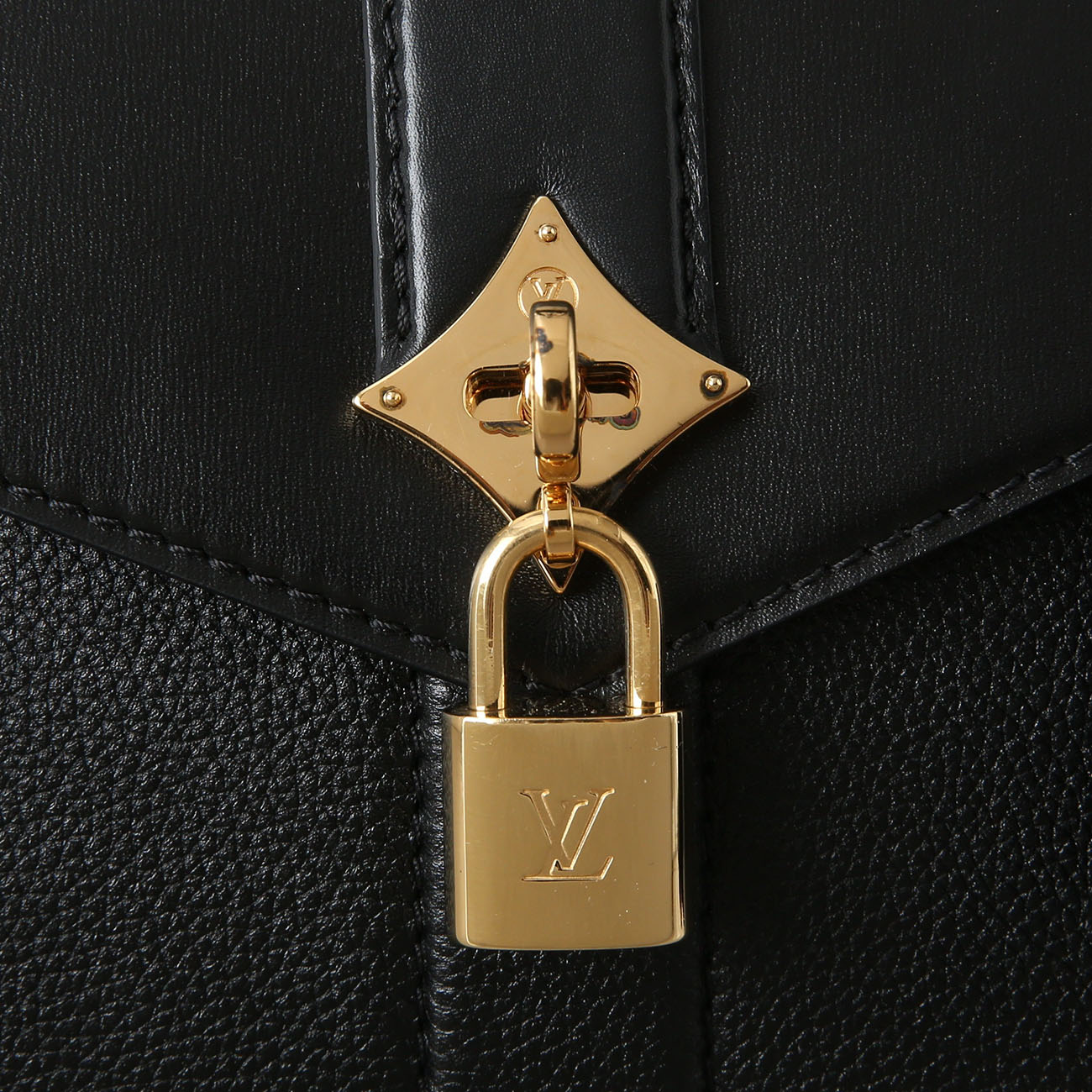 LOUIS VUITTON(USED)루이비통 M53821 로즈 데 벙 PM